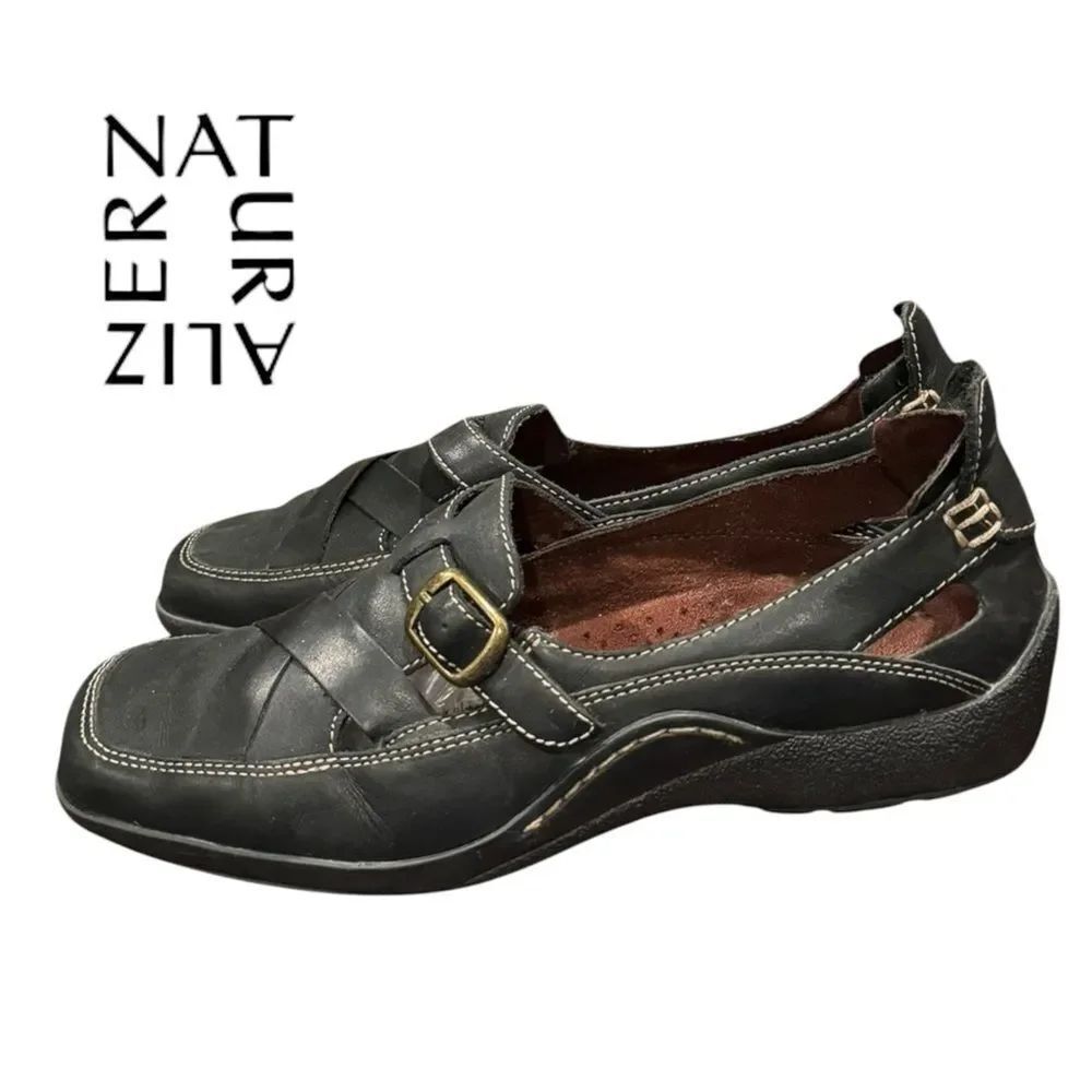 Naturalizer Women's Black Leather, Slip-on Buckle Flats Loafers 7.5  7.5W